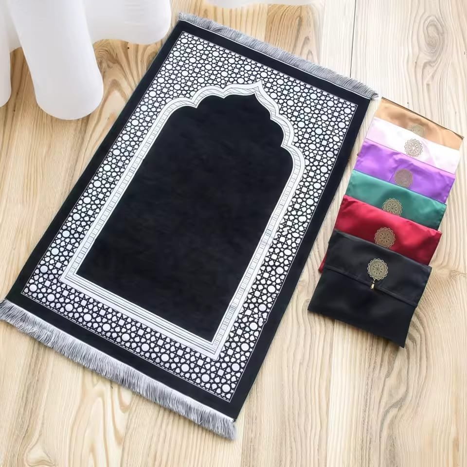 Muslim Prayer Rug With Portable Bag